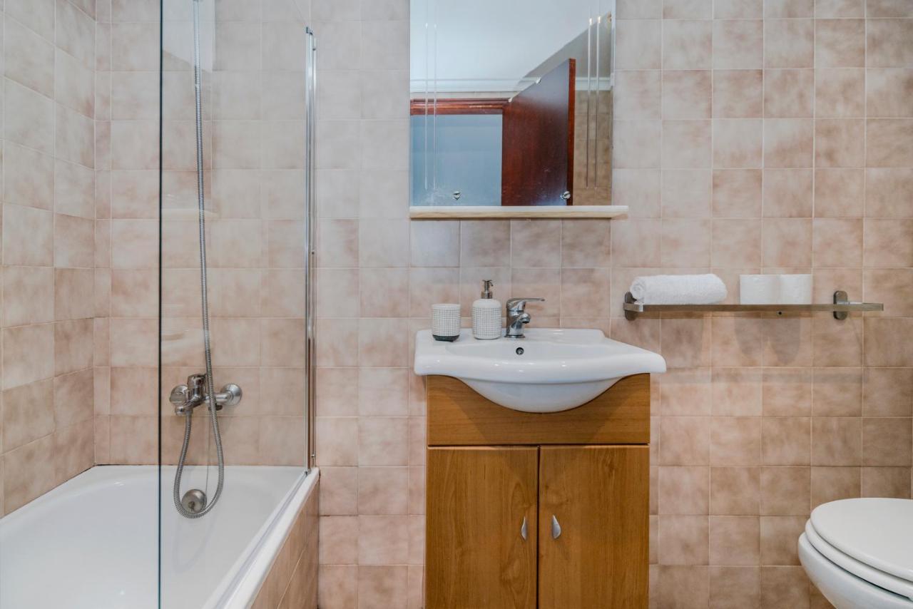 Lovely 1Bed Flat Short Walk To The Marina Vilamoura Quarteira Exterior foto