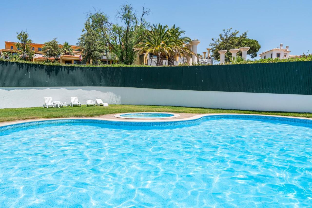 Lovely 1Bed Flat Short Walk To The Marina Vilamoura Quarteira Exterior foto